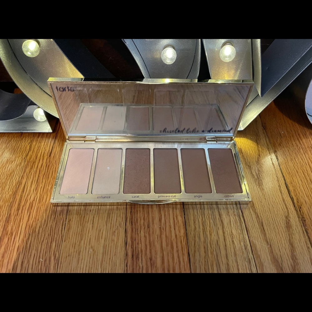Tarte bronzing pallet